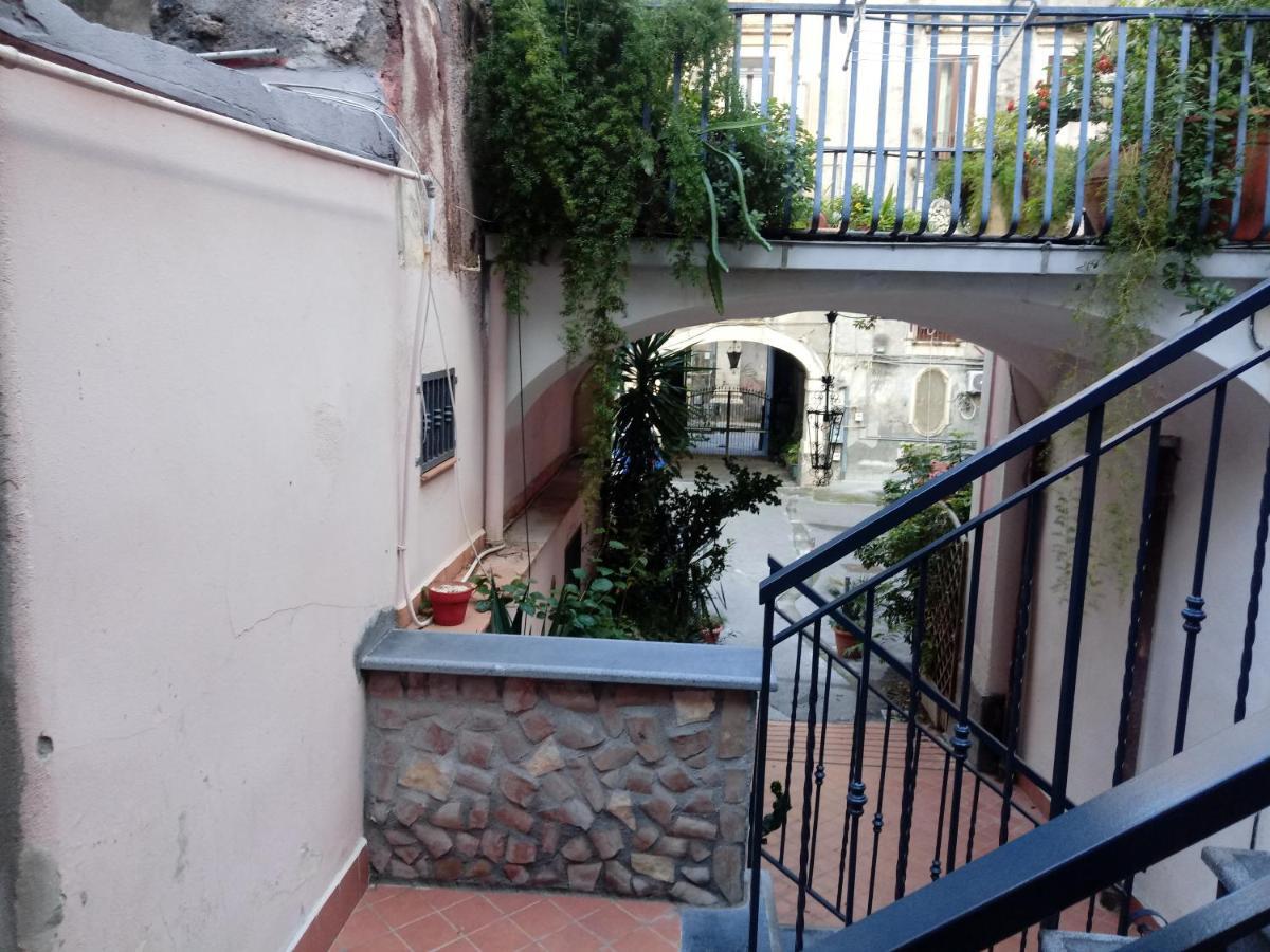 Trinacria Apartments 卡塔尼亚 外观 照片